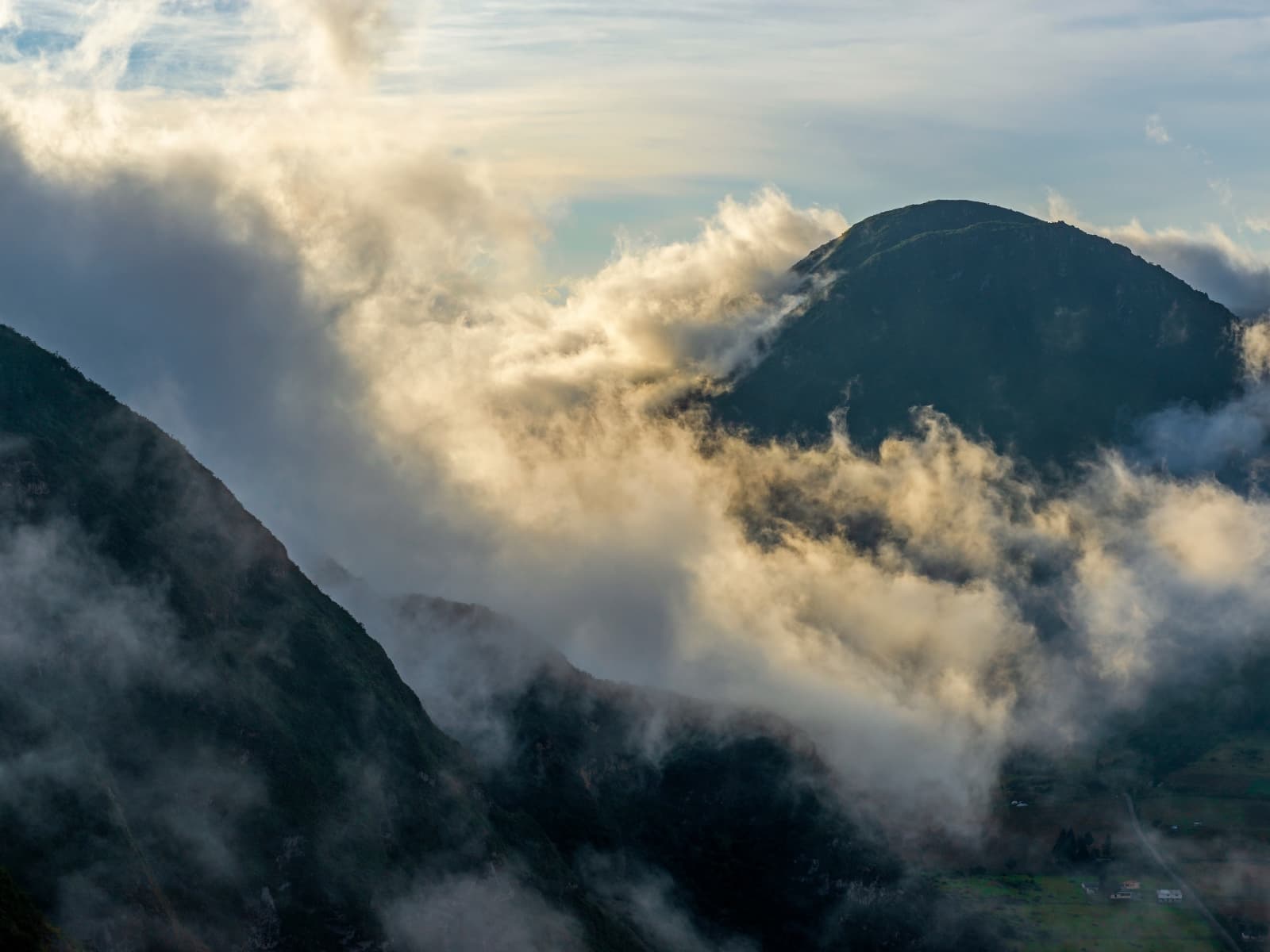 Golden hour at Pululahua